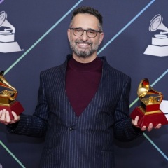 Jorge Drexler poses in the press room with the award for best alternative song for “Nominao” and best pop rock song for “Hong Kong” at the 22nd annual Latin Grammy Awards on Thursday, Nov. 18, 2021, at the MGM Grand Garden Arena in Las Vegas. (Photo by Eric Jamison/Invision/AP)  (Eric Jamison / Eric Jamison/invision/ap)  Facebook Twitter